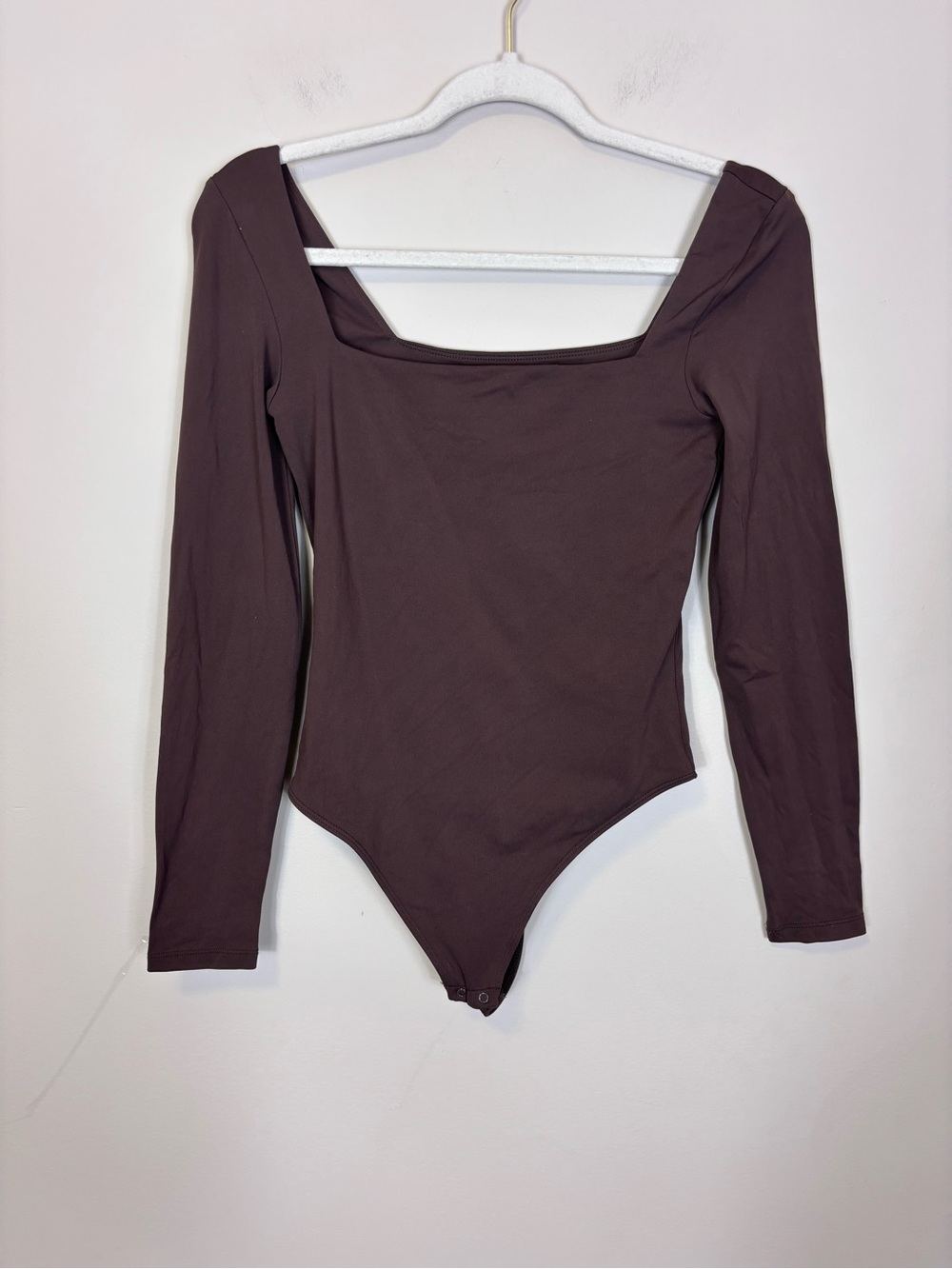Babaton Aritzia Long-Sleeve Square Neck Bodysuit - Chocolate Brown Medium
